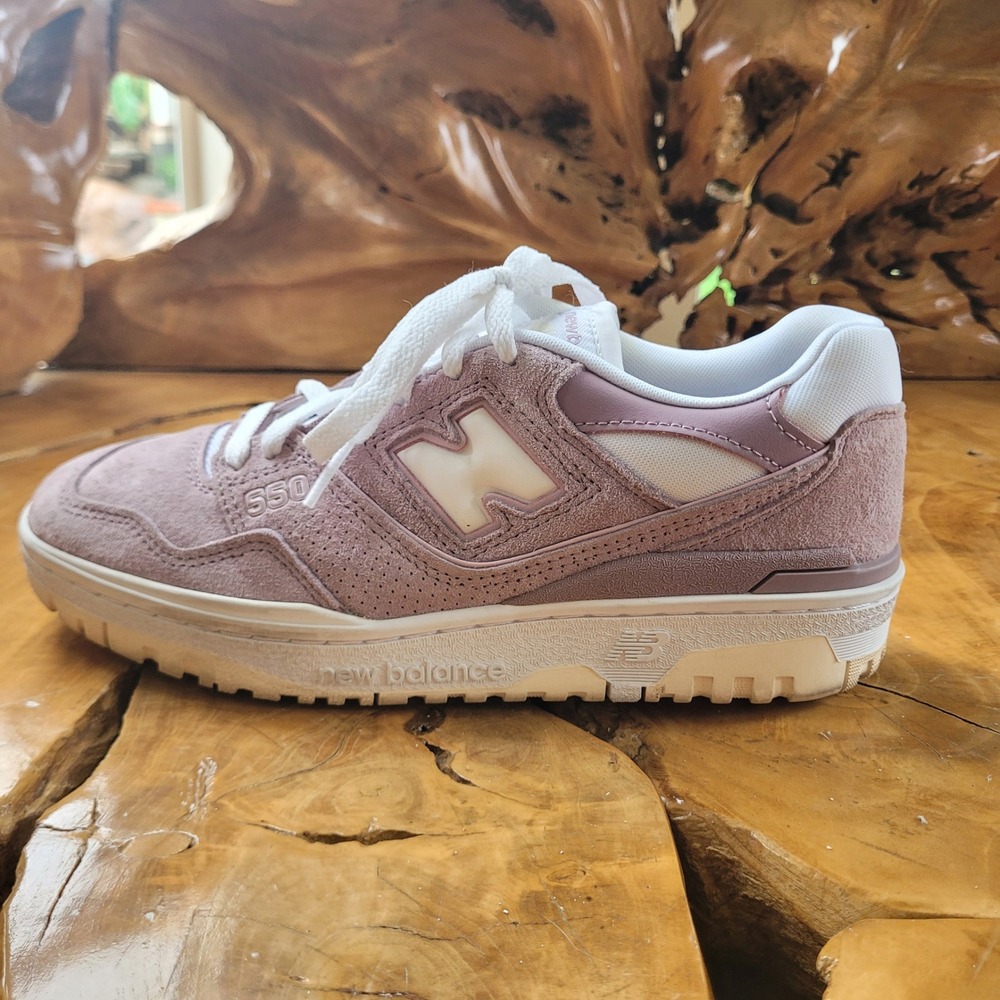 New Balance 550 Womens Sneakers Size 8.5 Pink Suede Retro Streetwear Y2K - Picture 11 of 13
